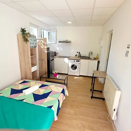 Apartment Modern *