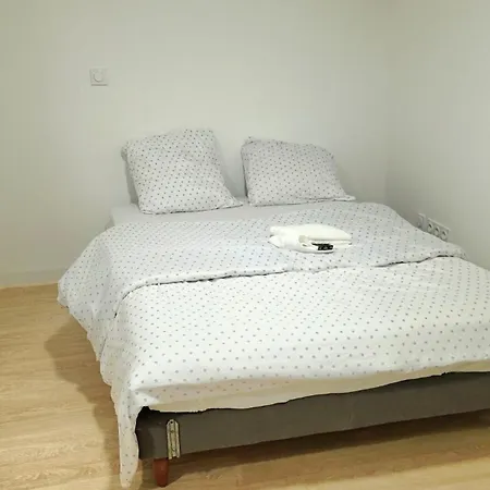 Modern Apartmán